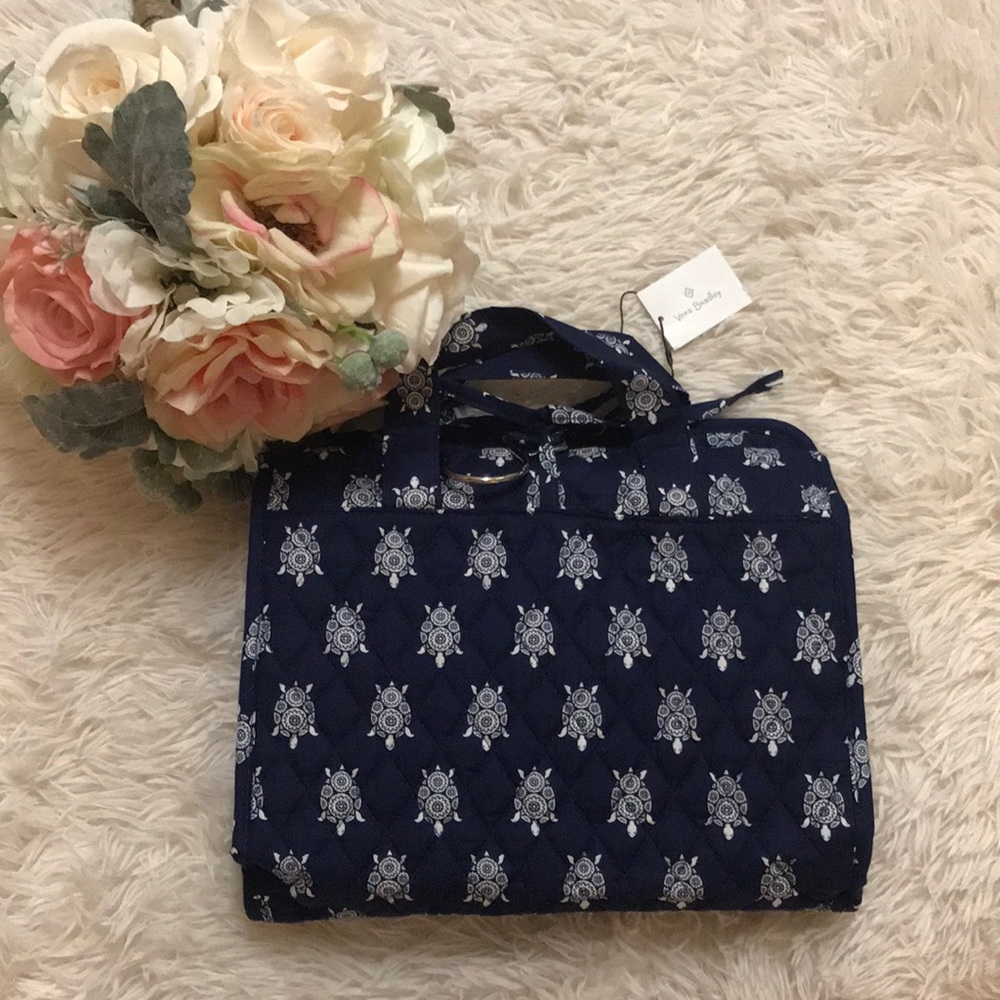 NEW: Vera Brandy Travel Hanging Organizer